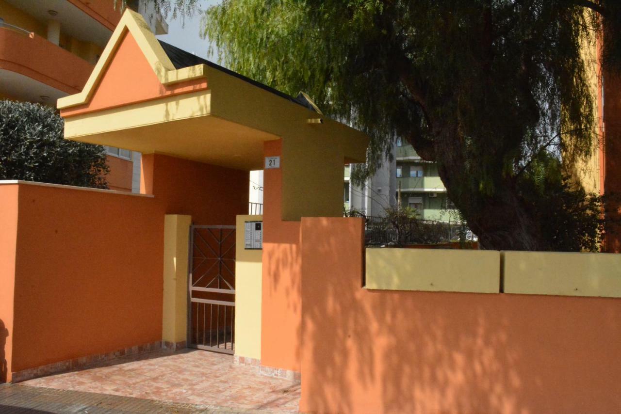 Giardini E Mare Acomodação com café da manhã Quartu SantʼElena Exterior foto