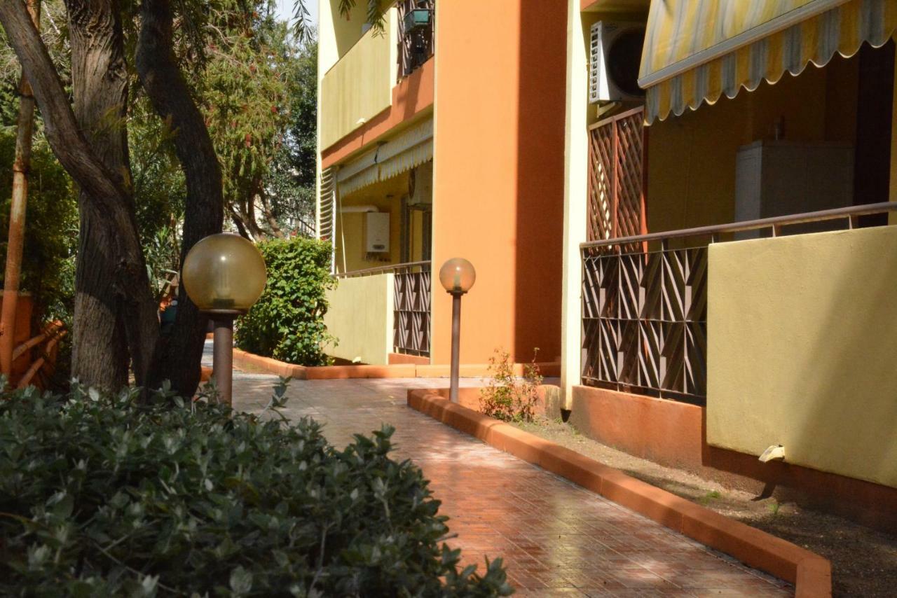 Giardini E Mare Acomodação com café da manhã Quartu SantʼElena Exterior foto